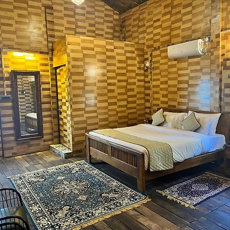 Hotel Sterling Padam Pench à Khawāsa Extérieur photo
