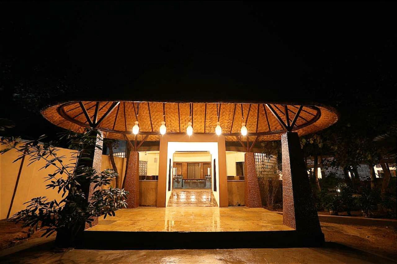 Hotel Sterling Padam Pench à Khawāsa Extérieur photo