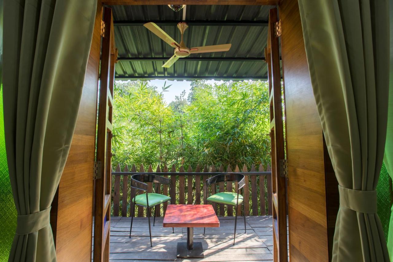 Hotel Sterling Padam Pench à Khawāsa Extérieur photo