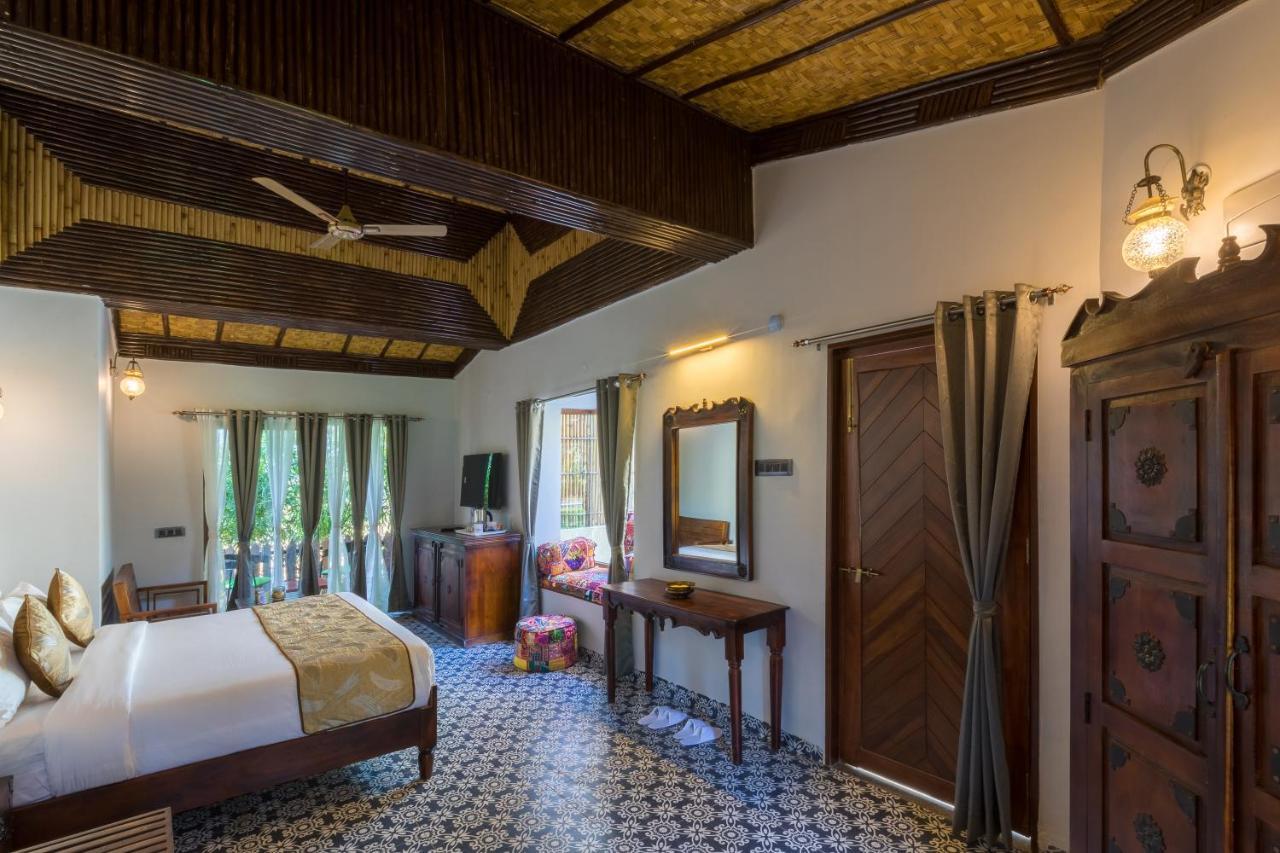 Hotel Sterling Padam Pench à Khawāsa Extérieur photo