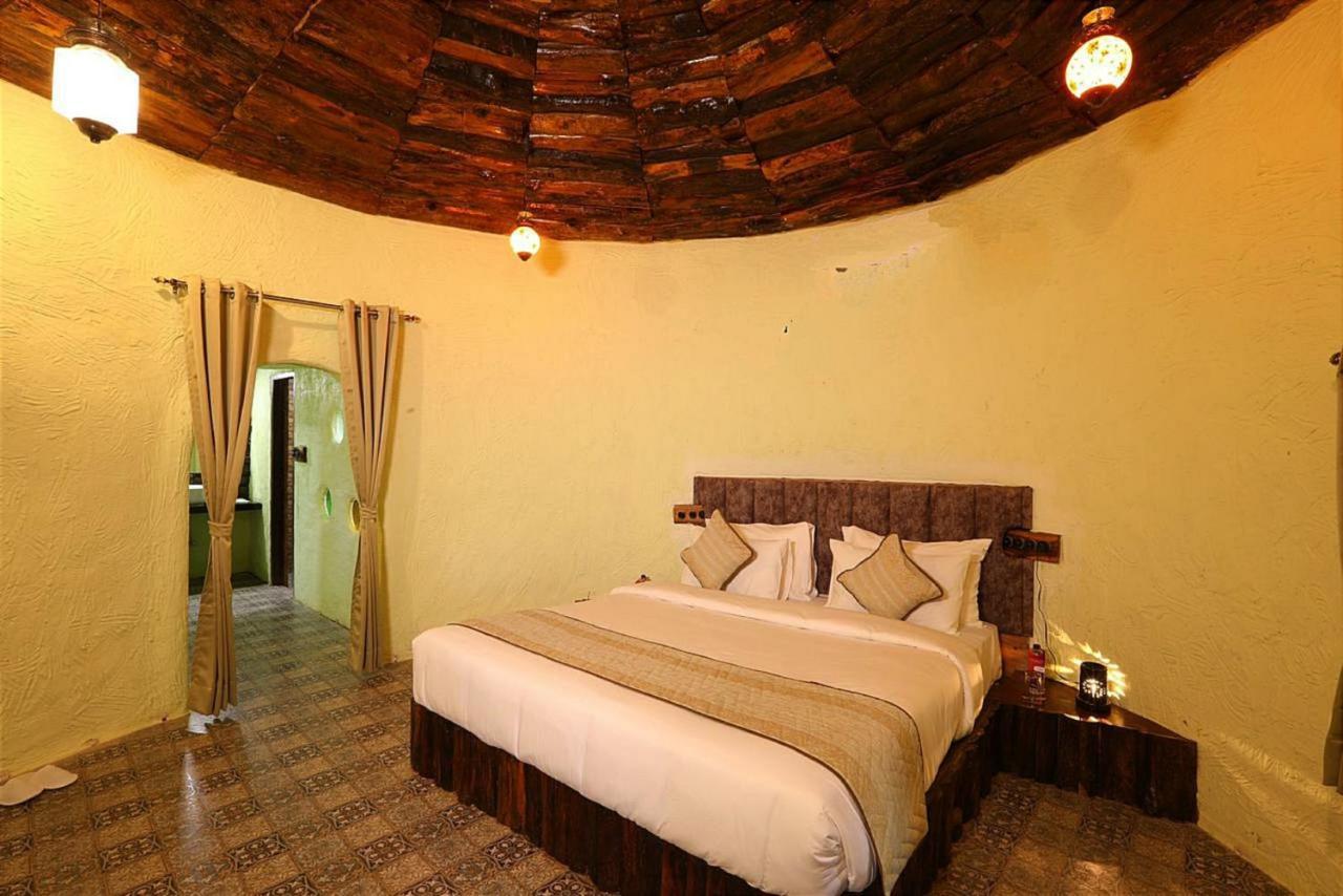 Hotel Sterling Padam Pench à Khawāsa Extérieur photo