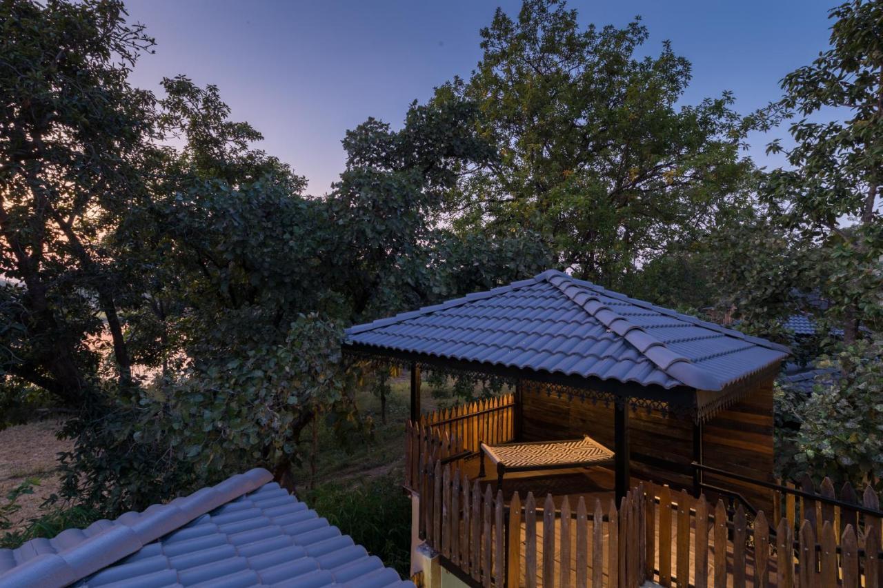 Hotel Sterling Padam Pench à Khawāsa Extérieur photo