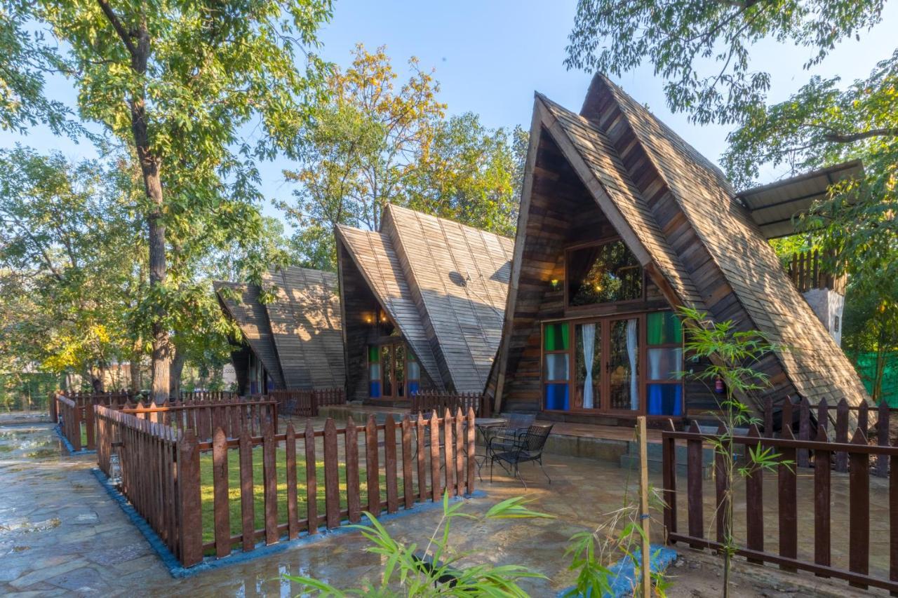 Hotel Sterling Padam Pench à Khawāsa Extérieur photo