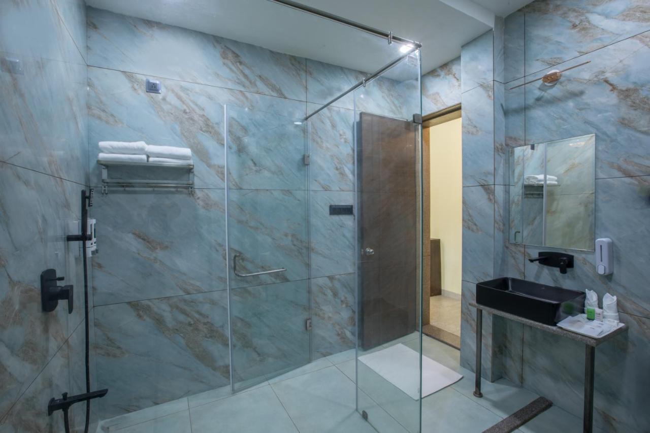 Hotel Sterling Padam Pench à Khawāsa Extérieur photo