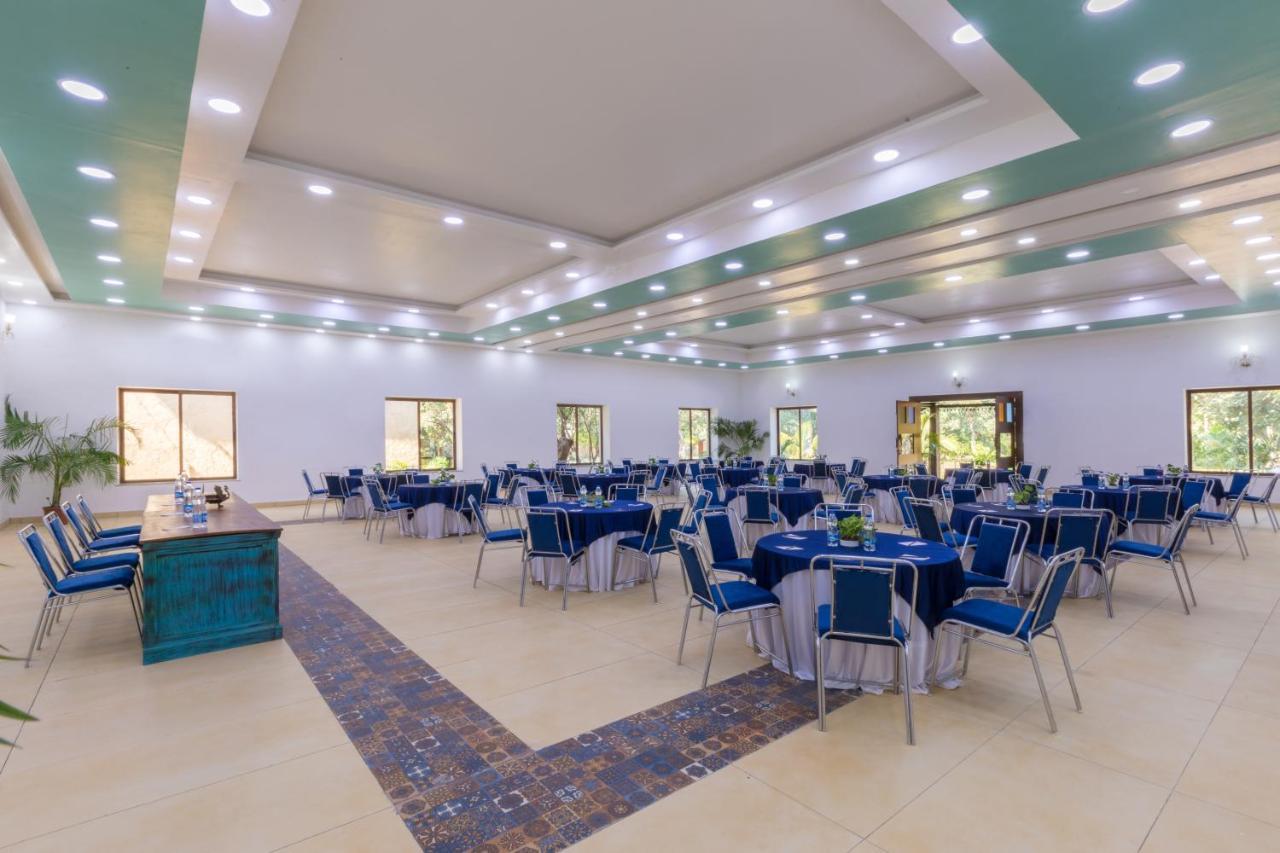 Hotel Sterling Padam Pench à Khawāsa Extérieur photo