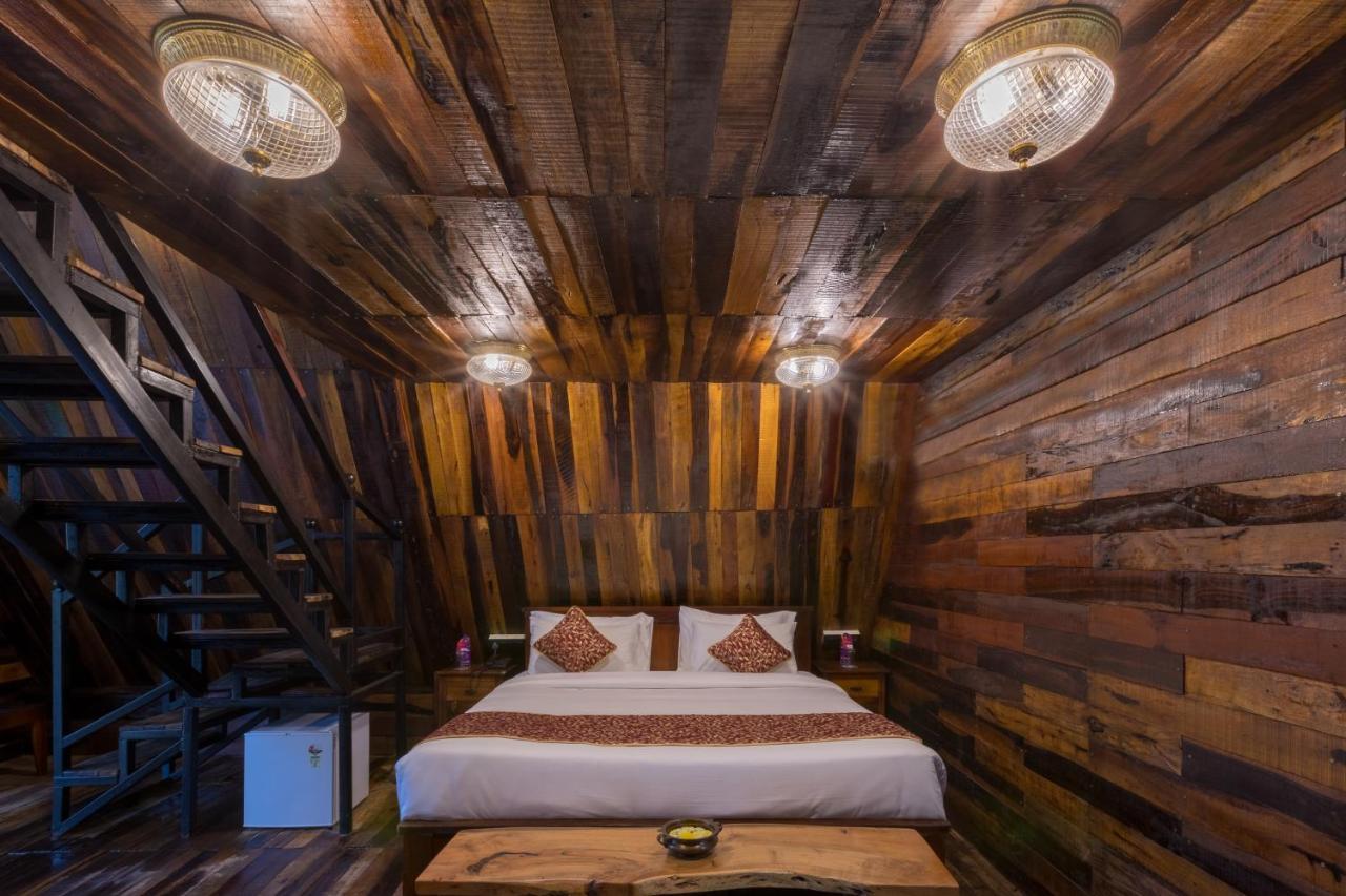 Hotel Sterling Padam Pench à Khawāsa Extérieur photo