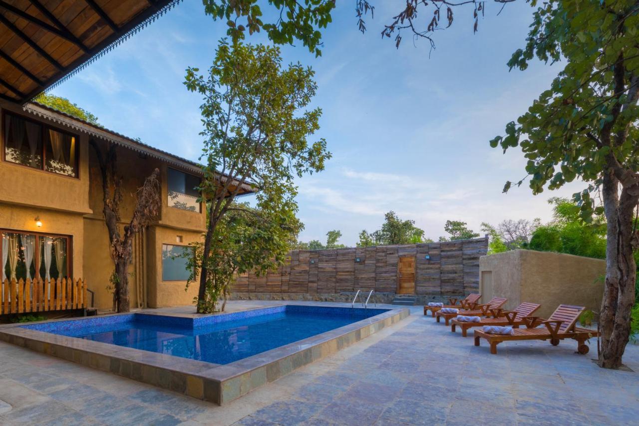 Hotel Sterling Padam Pench à Khawāsa Extérieur photo