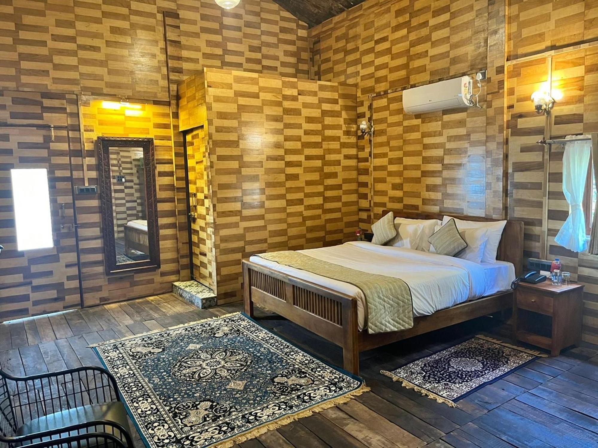 Hotel Sterling Padam Pench à Khawāsa Extérieur photo